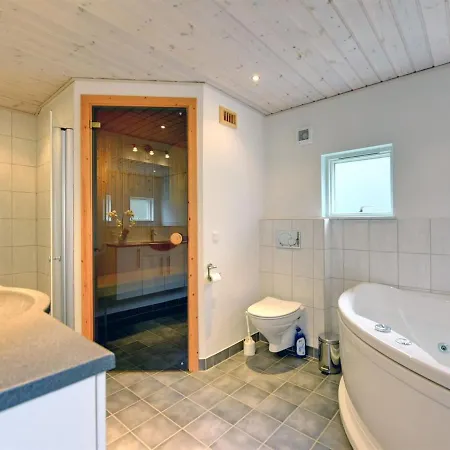 Holiday Tjelluf - 1km From The Sea In Western Jutland By Interhome Semesterbostad Molby